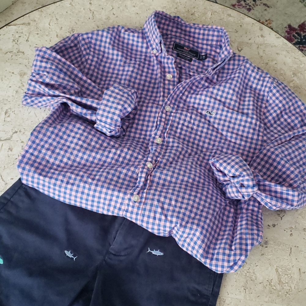 Vineyard Vines button down shirt